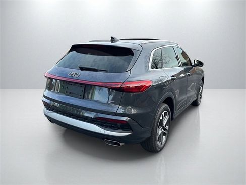 Used 2025 Audi Q5 Premium Plus image 7