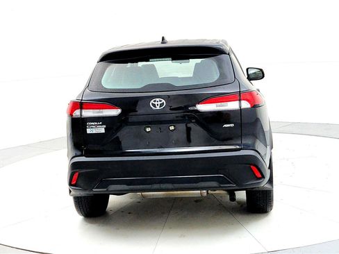 Certified 2024 Toyota Corolla Cross L image 5