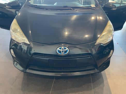 Used 2014 Toyota Prius C Two image 21