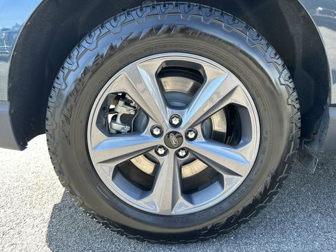 Used 2024 Ford Edge SEL w/ Sport Appearance Package AWD/4WD image 18