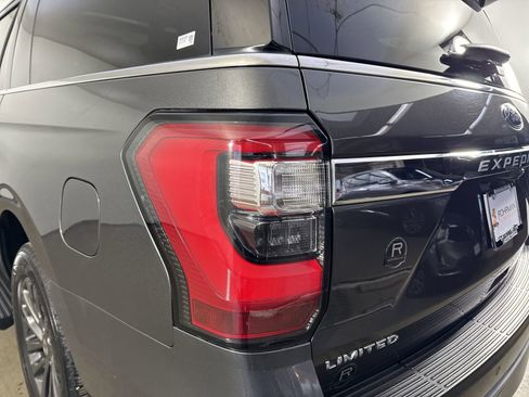Used 2019 Ford Expedition Max Limited image 30