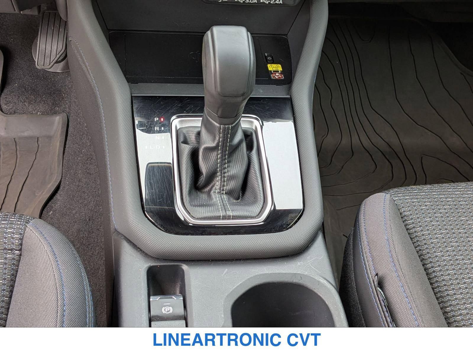Used 2025 Subaru Forester Premium AWD/4WD image 18