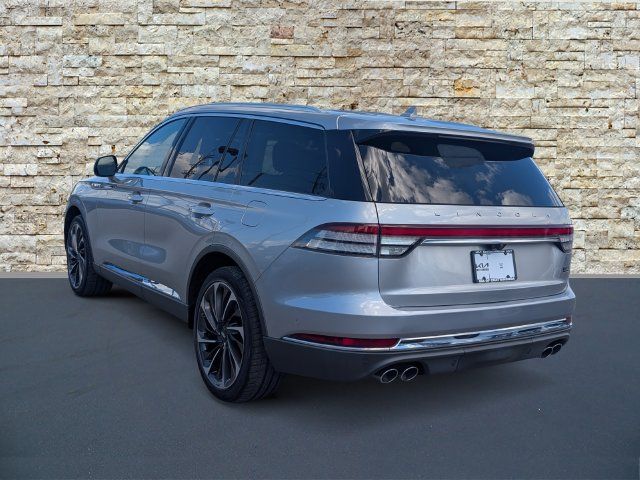 Used 2020 Lincoln Aviator Reserve w/ Equipment Group 202A AWD/4WD image 4
