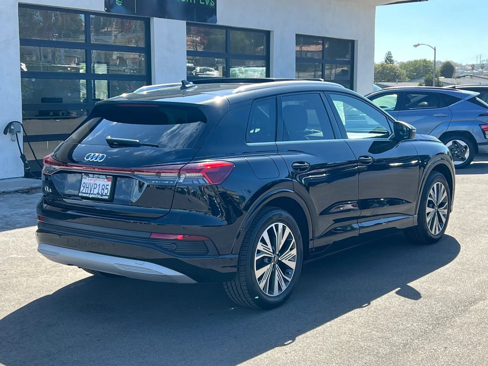 Used 2023 Audi Q4 e-tron Premium Plus w/ Premium Plus RWD image 5
