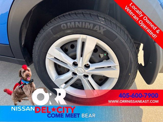 Used 2024 Nissan Kicks S FWD image 9