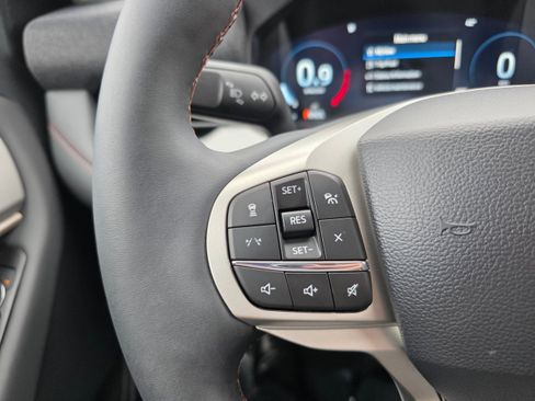 New 2026 Ford Explorer Active w/ Active Comfort Package image 16