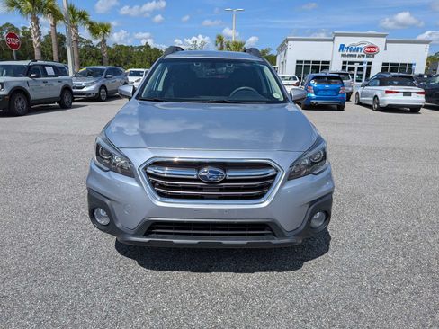 Used 2018 Subaru Outback 2.5i Premium AWD/4WD image 8