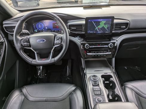 Used 2021 Ford Explorer ST image 28