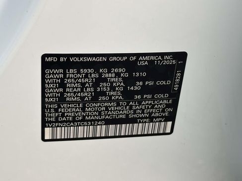 New 2026 Volkswagen Atlas SEL Premium R-Line image 16