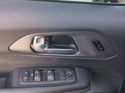 New 2026 Chrysler Pacifica Select image 26