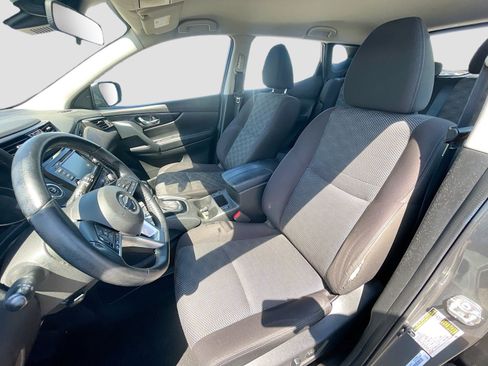 Used 2020 Nissan Rogue Sport SV w/ All-Weather Package FWD image 12
