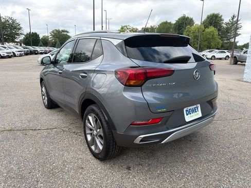 Used 2021 Buick Encore GX Essence w/ Experience Buick Package FWD image 3