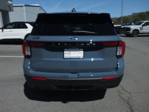 New 2026 Ford Explorer Active image 35