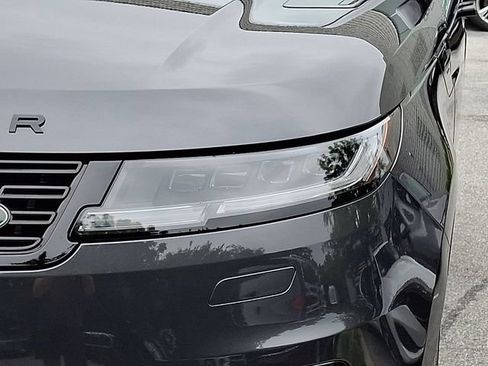 Used 2024 Land Rover Range Rover Sport Dynamic SE AWD/4WD image 9