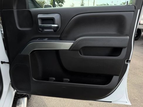 Used 2019 Chevrolet Silverado 2500 LT AWD/4WD image 30