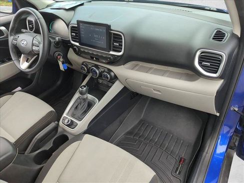Used 2023 Hyundai Venue SEL FWD image 21