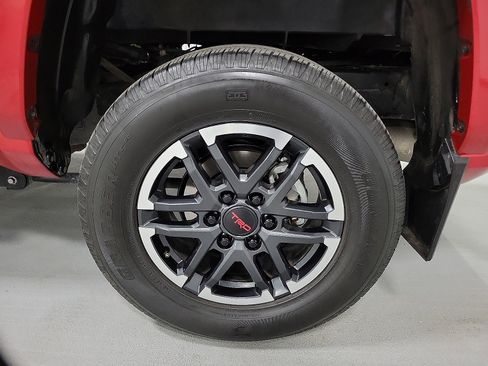 Certified 2024 Toyota Tacoma TRD Sport w/ TRD Sport Premium Package AWD/4WD image 8