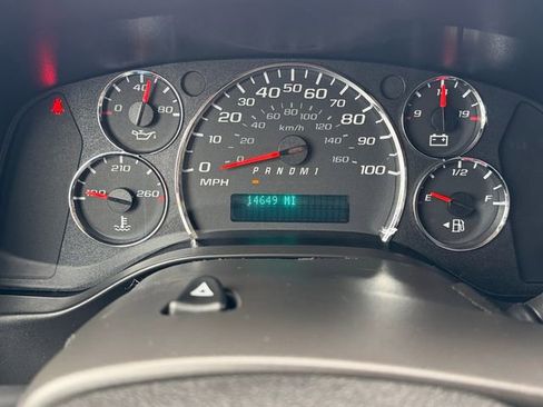 Used 2024 Chevrolet Express 2500 Work Van w/ Driver Convenience Package image 19