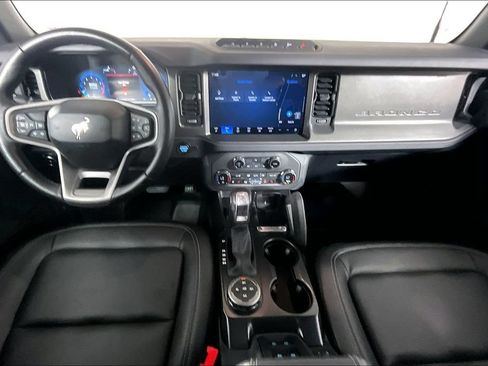 Used 2025 Ford Bronco Badlands AWD/4WD image 15