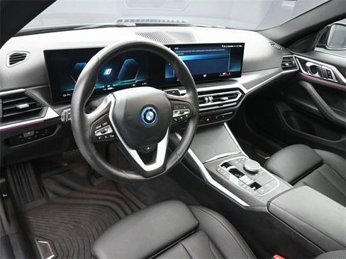 Used 2023 BMW i4 eDrive40 w/ Premium Package image 33