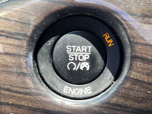 Used 2016 Jeep Grand Cherokee Overland RWD image 20