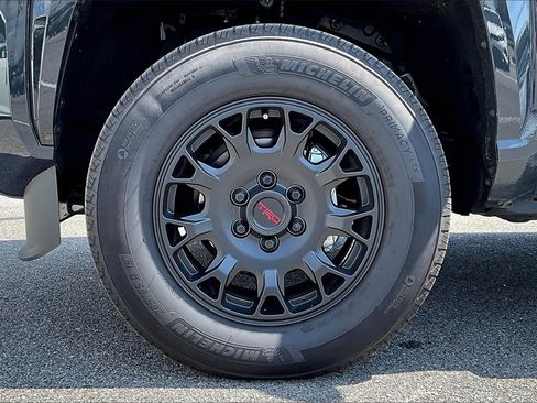 Used 2024 Toyota Tacoma SR5 image 35