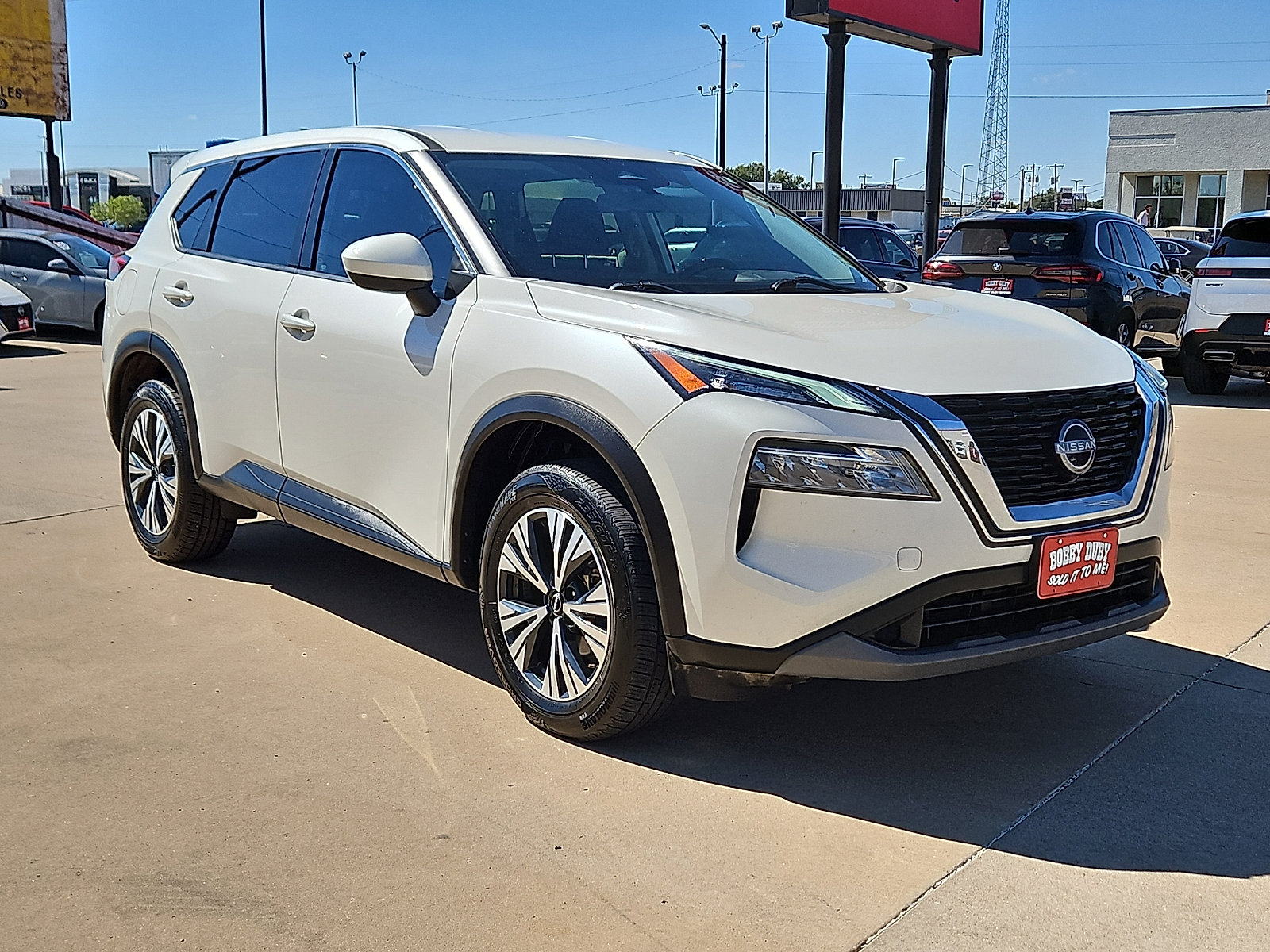 Used 2023 Nissan Rogue SV FWD image 4