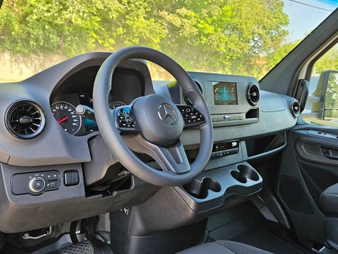 New 2024 Mercedes-Benz Sprinter 3500 image 16