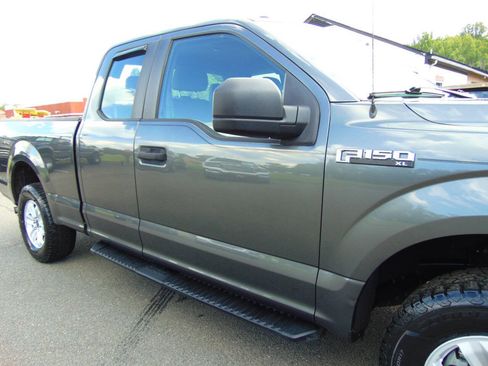 Used 2018 Ford F150 XL w/ Equipment Group 101A Mid AWD/4WD image 42