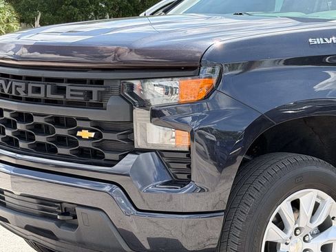 Used 2022 Chevrolet Silverado 1500 Custom AWD/4WD image 11