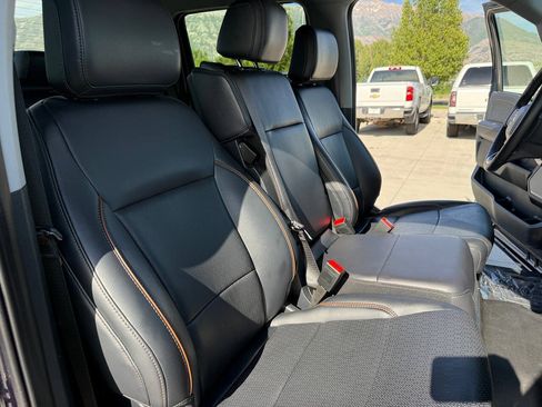 Used 2025 Ford F350 Lariat w/ FX4 Off-Road Package AWD/4WD image 31