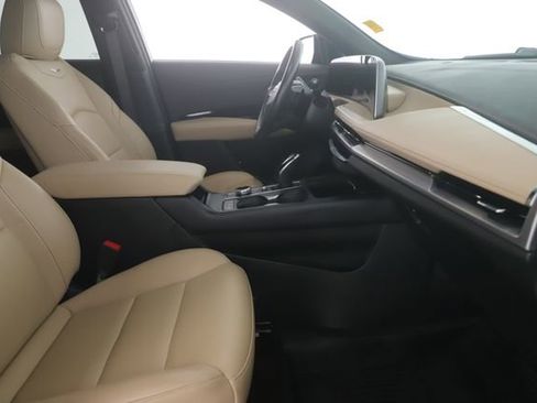 Used 2024 Cadillac XT4 Luxury w/ Trailering Package AWD/4WD image 28