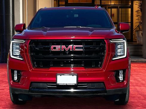 Used 2022 GMC Yukon SLE RWD image 3