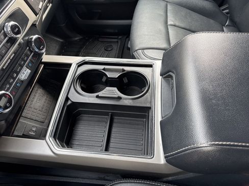 Used 2022 Ford F250 Lariat w/ Tremor Off-Road Package image 34