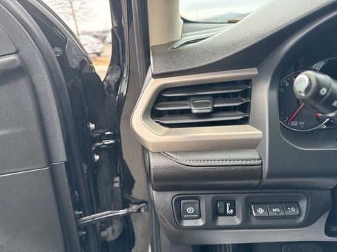 Used 2021 GMC Acadia Denali w/ Denali Ultimate Package image 12