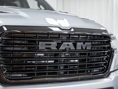 Used 2025 RAM 1500 Laramie w/ Night Edition image 15