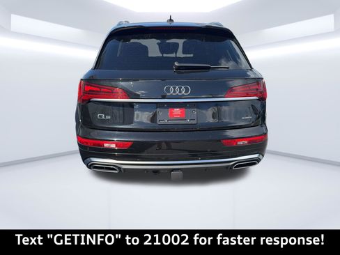 Used 2023 Audi Q5 2.0T Prestige w/ Prestige Package image 3
