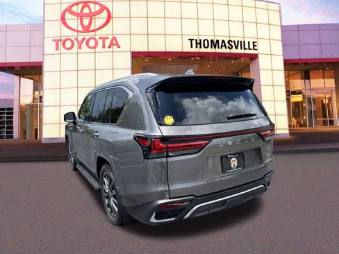 Used 2025 Lexus LX 700h F Sport image 7