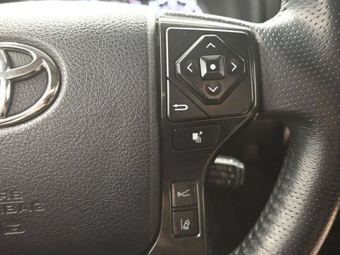 Used 2021 Toyota 4Runner Venture w/ Moonroof Package AWD/4WD image 27