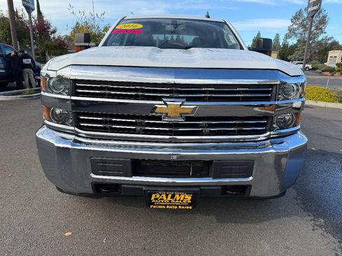 Used 2016 Chevrolet Silverado 3500 LT image 3