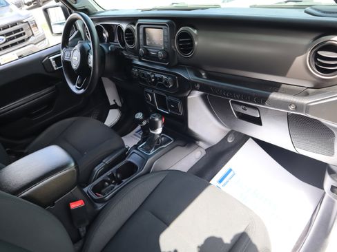 Used 2018 Jeep Wrangler Unlimited Sport AWD/4WD image 27