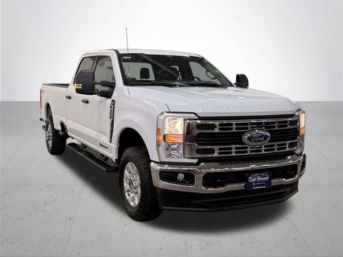 Used 2024 Ford F350 XLT image 8