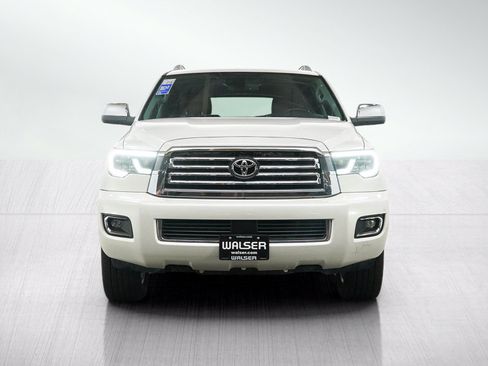 Used 2019 Toyota Sequoia Platinum AWD/4WD image 8