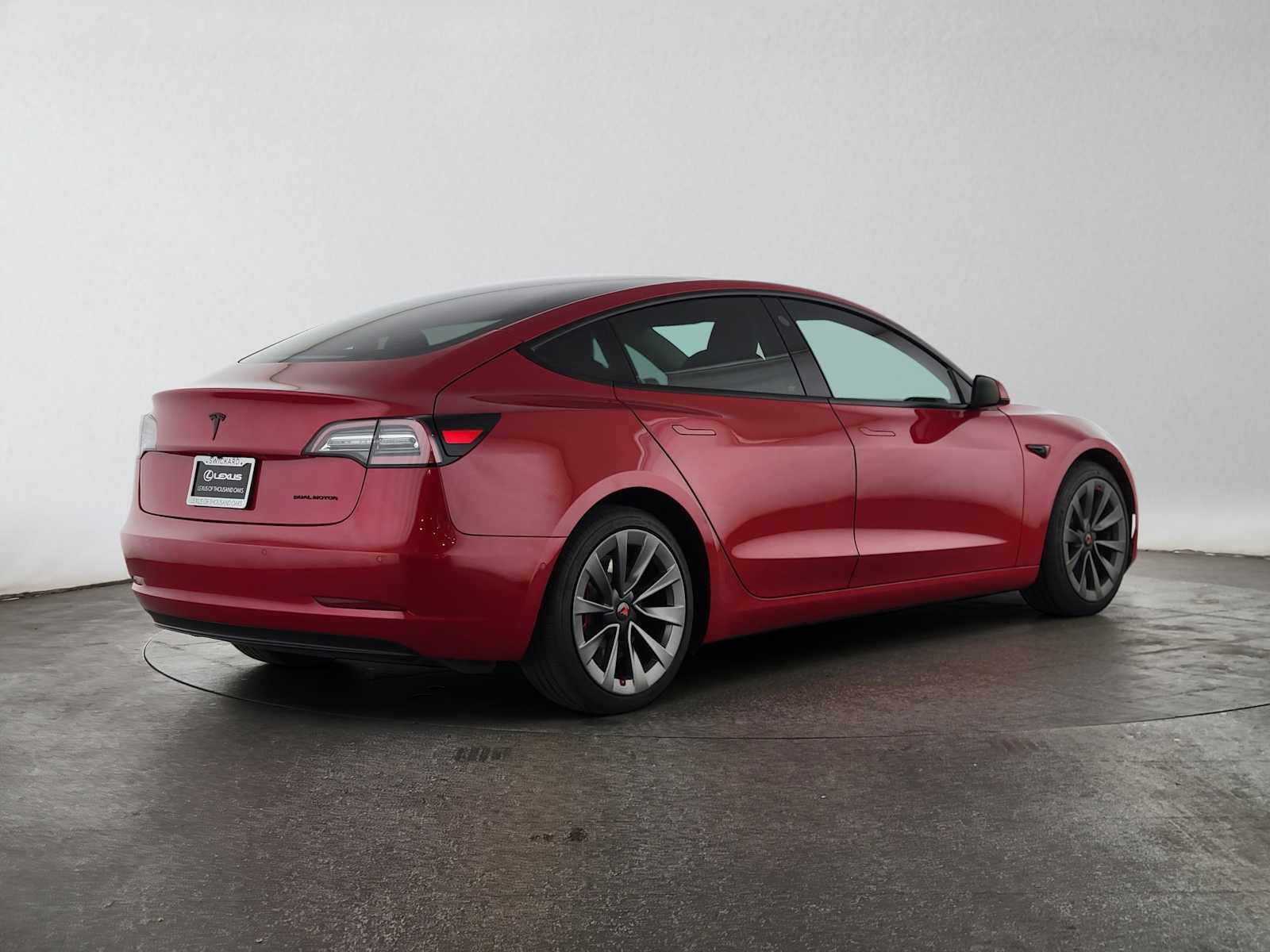 Used 2022 Tesla Model 3 Long Range AWD/4WD image 3