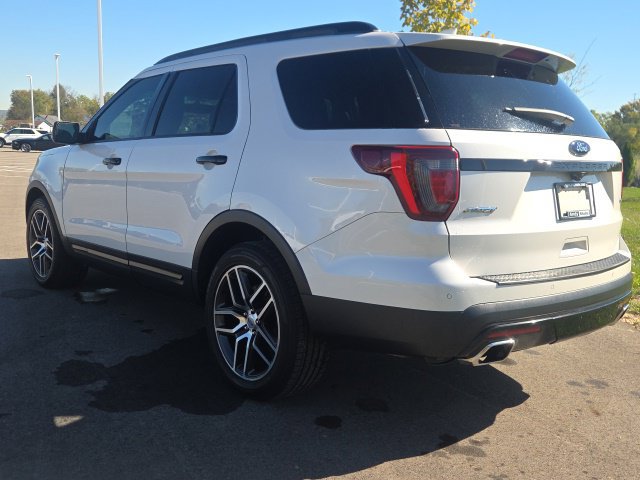 Used 2016 Ford Explorer Sport w/ Equipment Group 401A AWD/4WD image 14