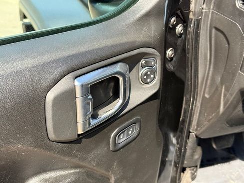 Used 2024 Jeep Wrangler Unlimited Sport AWD/4WD image 11