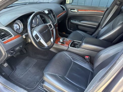 Used 2014 Chrysler 300 RWD image 11