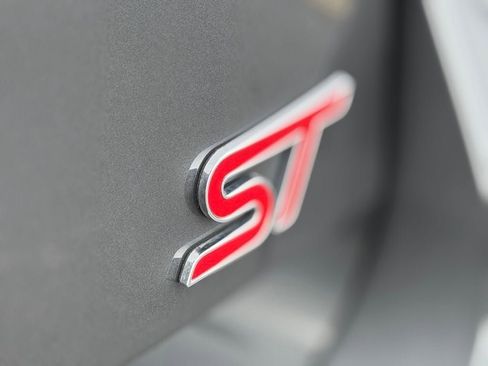 Certified 2025 Ford Explorer ST image 7