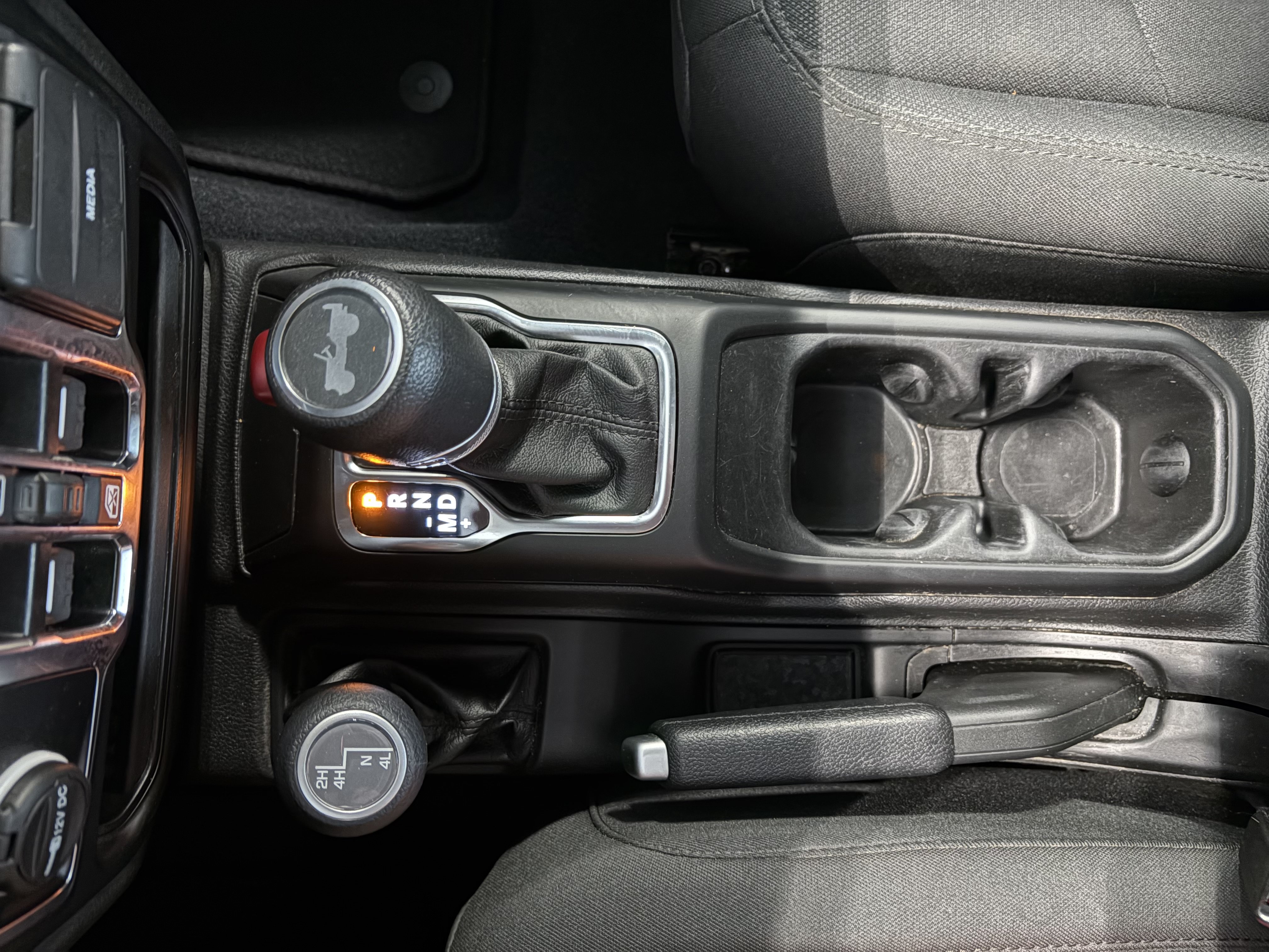 Used 2022 Jeep Wrangler Unlimited Sport AWD/4WD image 22