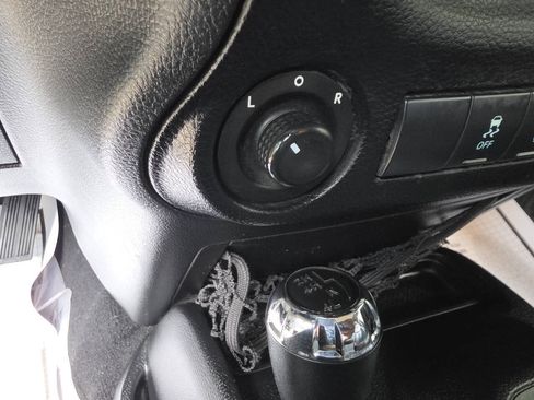 Used 2013 Jeep Wrangler Unlimited Sport AWD/4WD image 39